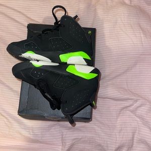 Jordan Electric 6’s